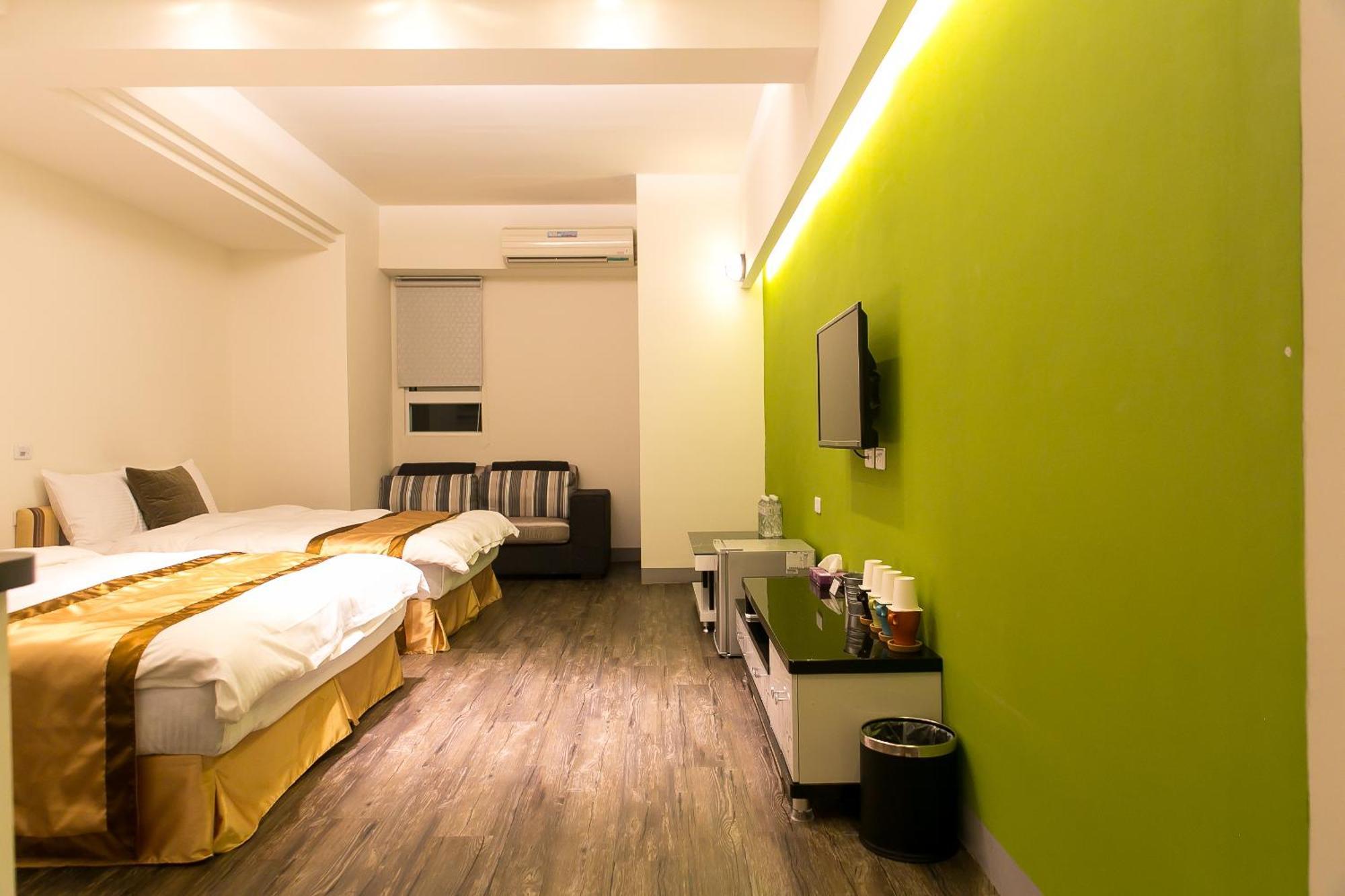 237 Hotel Kaohsiung Room photo