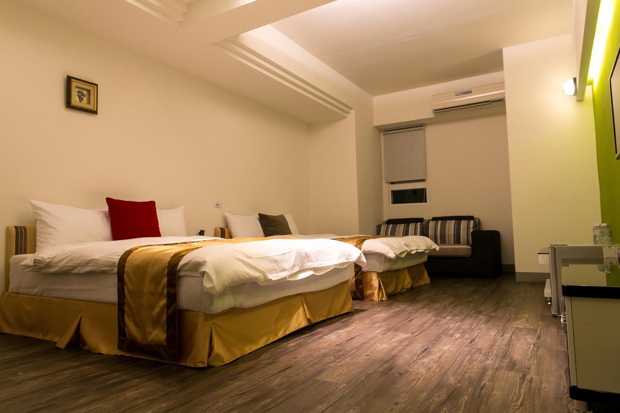 237 Hotel Kaohsiung Room photo