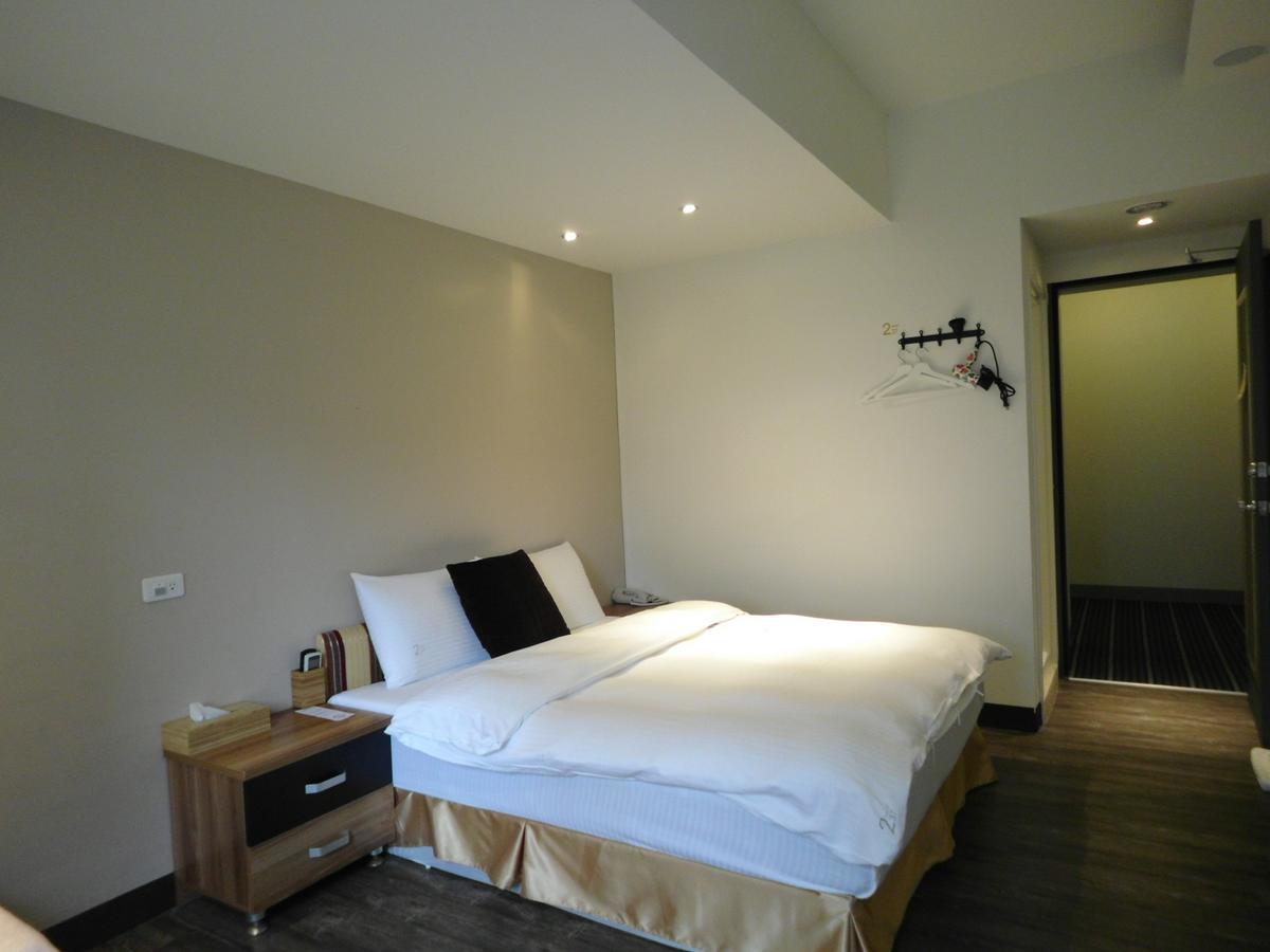 237 Hotel Kaohsiung Exterior photo
